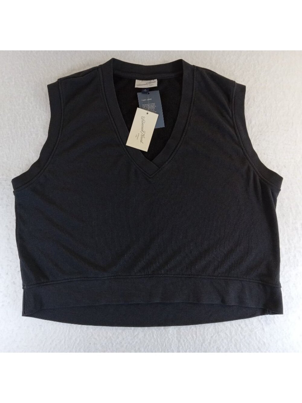 Universal Thread Women's Black Sleeveless V-Neck Cropped Sweatshirt Vest XL Top